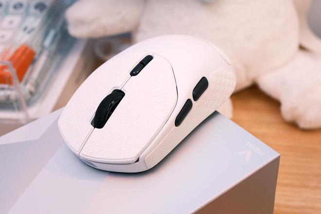 1 VT1 MAX双8K游戏鼠标测评pg模拟器试玩精准与轻盈并存:雷柏VT(图2) 1 VT1 MAX双8K游戏鼠标测评pg模拟器试玩精准与轻盈并存:雷柏VT(图2)